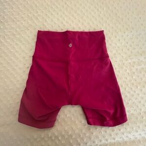 Lululemon Wunder Train Short 6” size 4